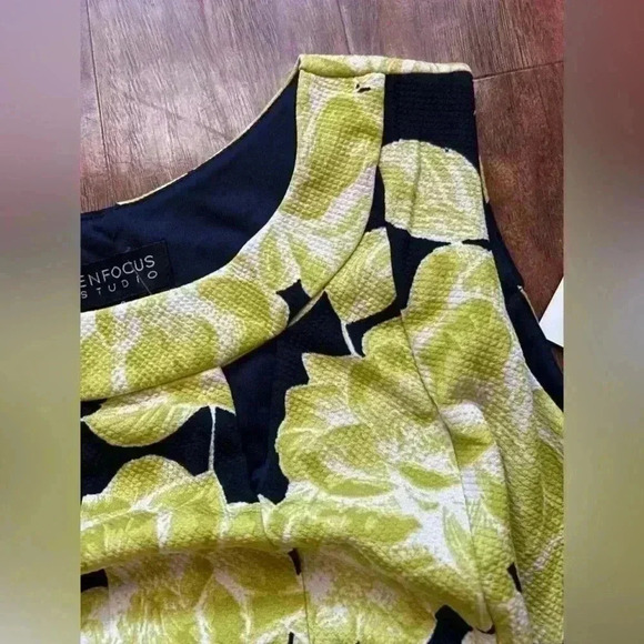 Floral Sleeveless Dress - Picture 9 of 9